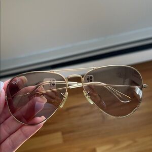 Ray-Ban Classic Gold Aviator Sunglasses